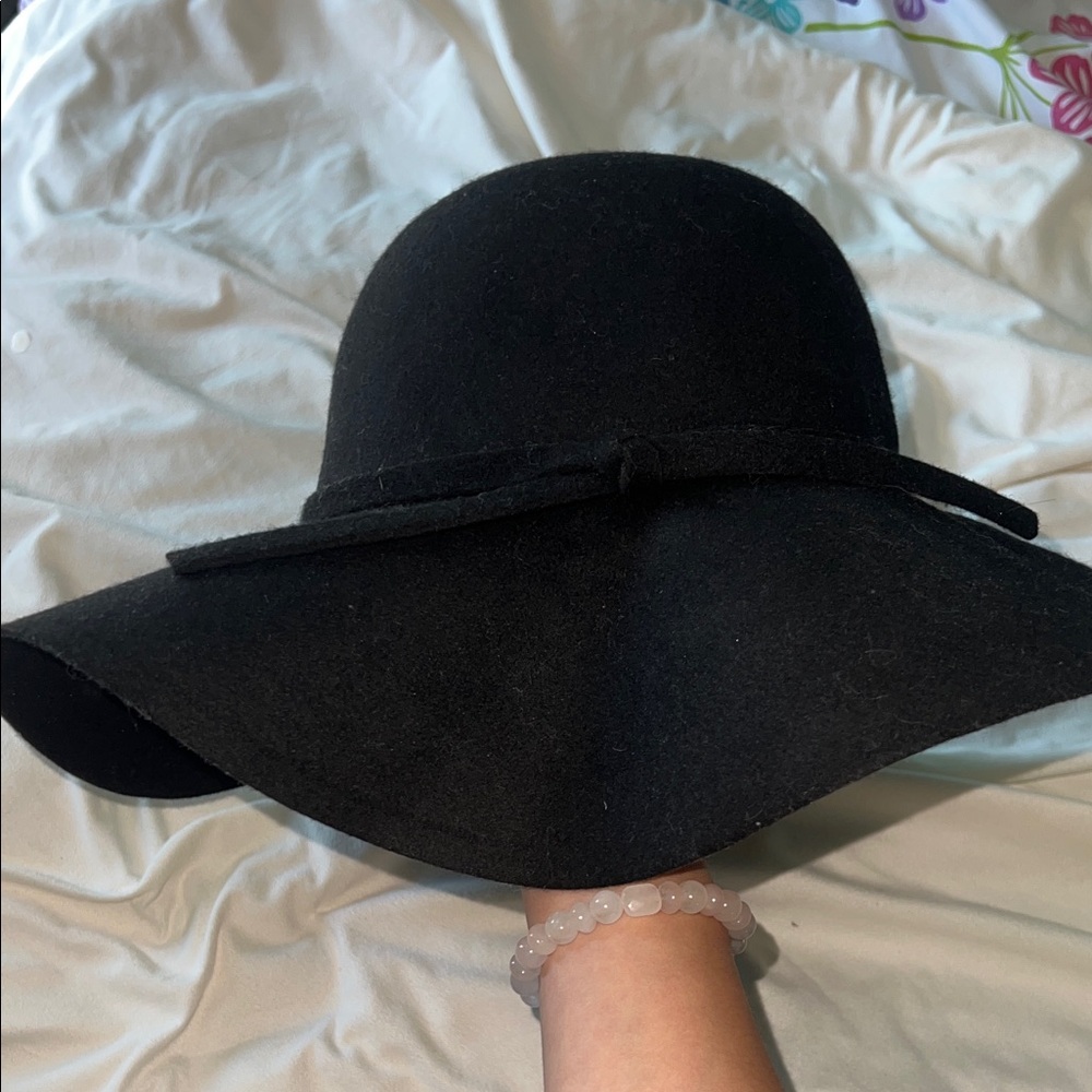 Le Chateau Classic WOOL Floppy Hat